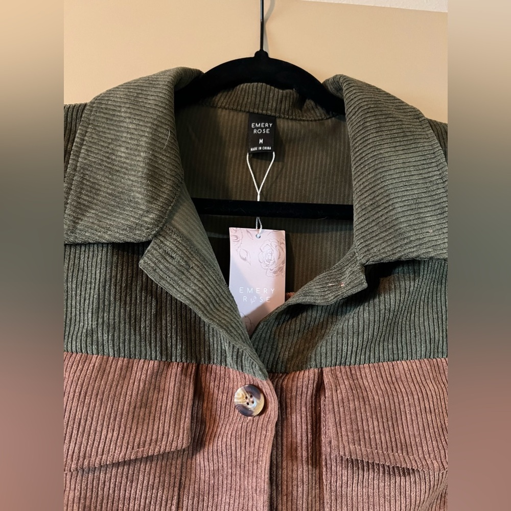 Cropped Jacket - Picture 2 of 3